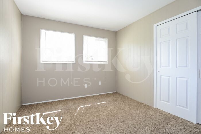 Building Photo - 3060 Blackwood Dr