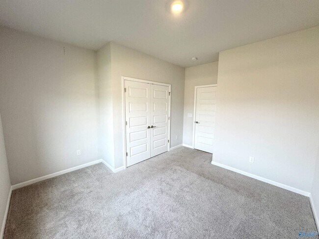 Building Photo - 25345 Evanford Dr