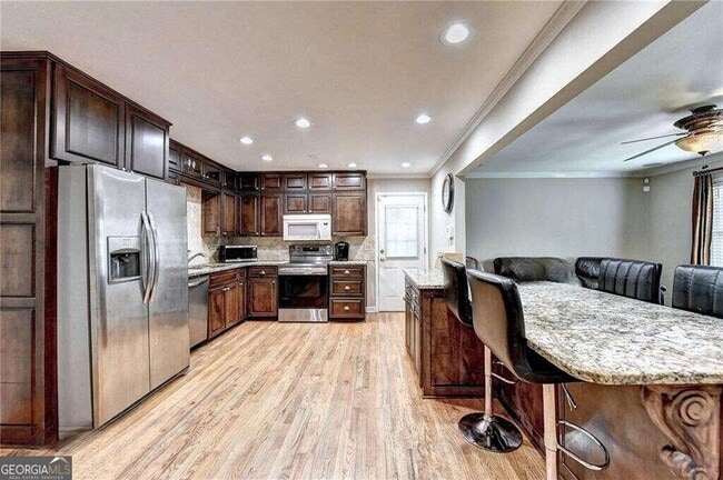 Building Photo - 2486 Rex Rd