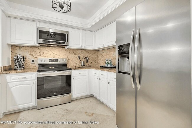 Building Photo - 3701 S Flagler Dr