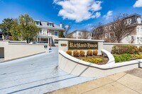 Building Photo - 3626 West End Ave