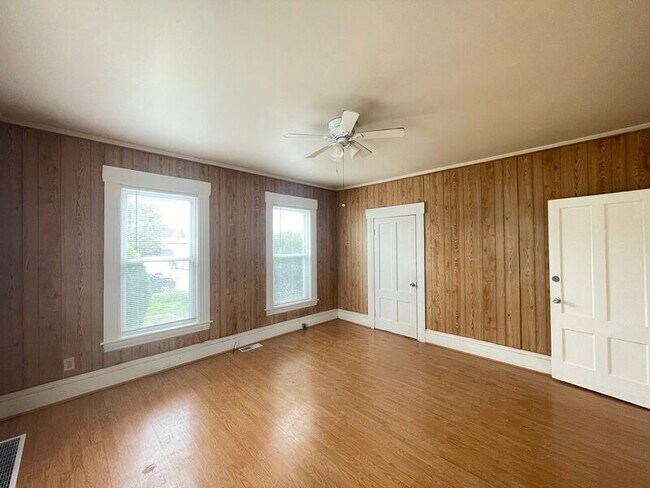 Building Photo - 119 Cypress St