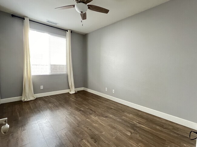 Building Photo - 33812 Temecula Creek Rd