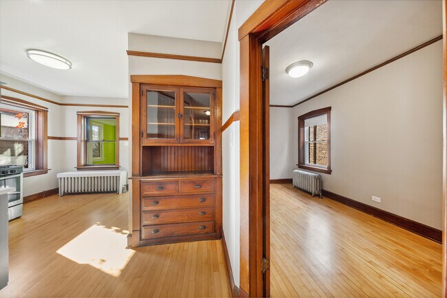 Hallway / Built-in Hutch - 3830 N Kimball Ave