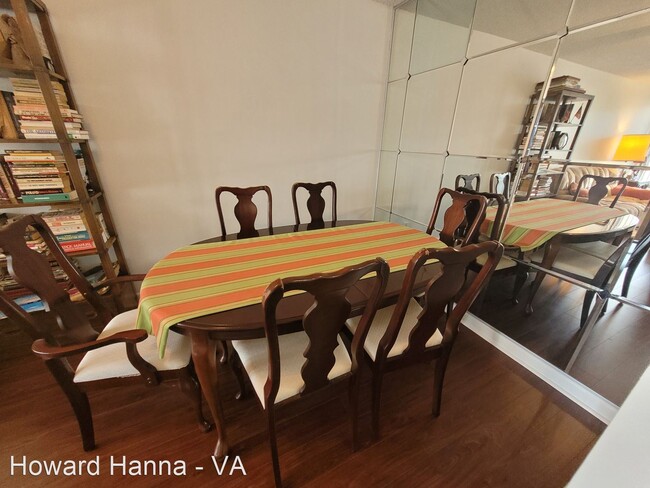 Building Photo - 2 br, 2 bath House - 3288 Page Avenue, #304