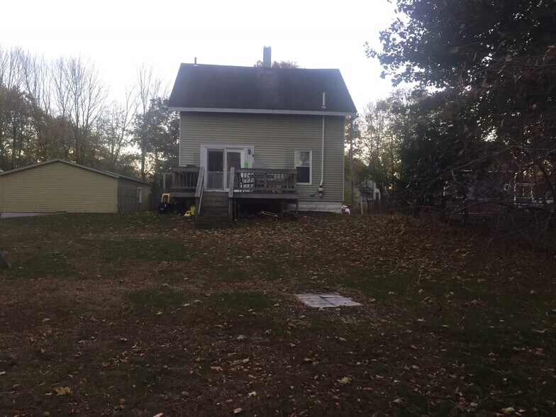 Building Photo - 12 Melcher Ct
