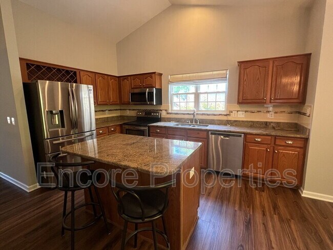 Building Photo - 108 Braxberry Way