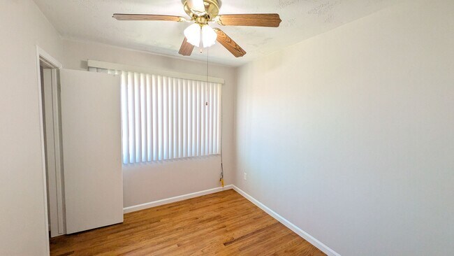Building Photo - Move in Special! Emerald Hills Home with Garage