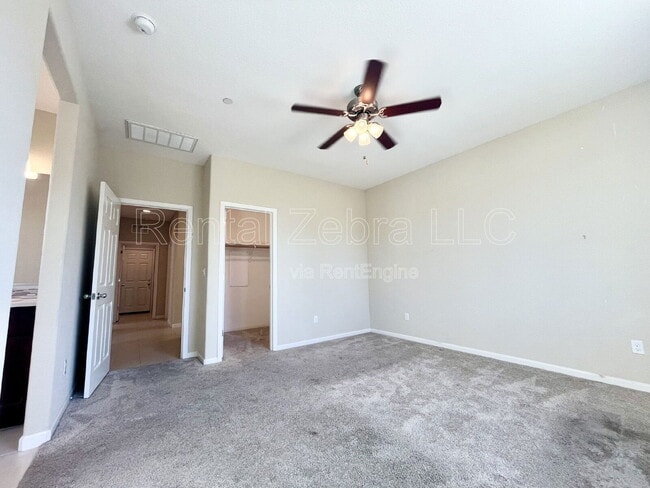 Building Photo - 482 Glendon Pl