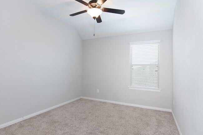 Building Photo - 14607 W Bekapark Ct