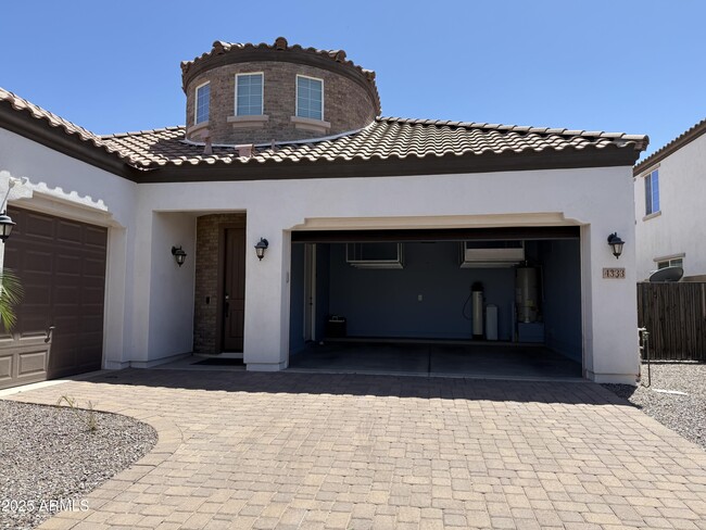 Building Photo - 4333 E Grand Canyon Dr