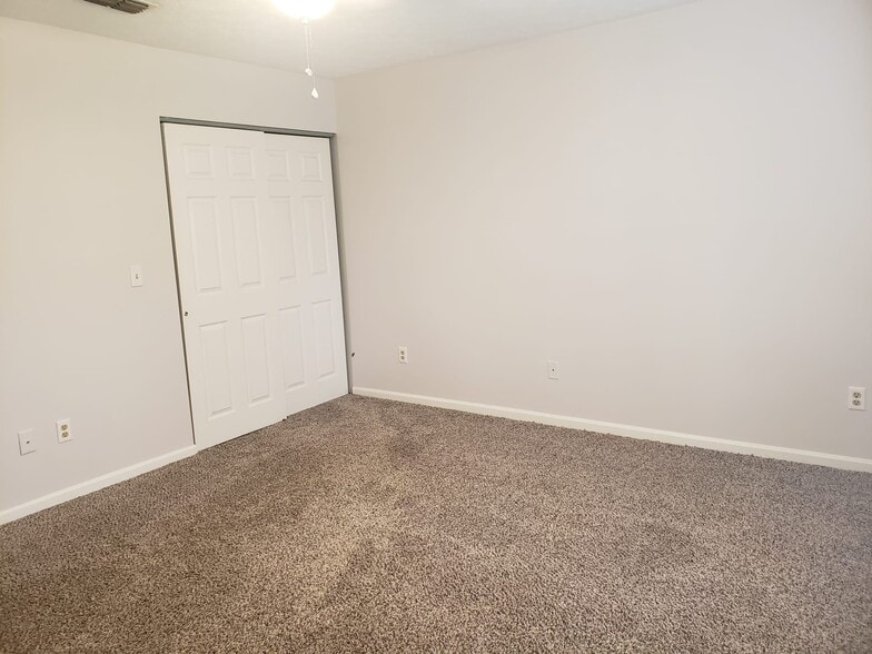 Master bedroom - 1164 Captains Brg