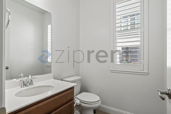 Building Photo - 3412 Element Way