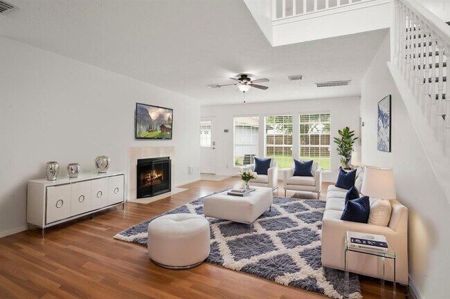 Building Photo - 10206 Jockey Club Dr