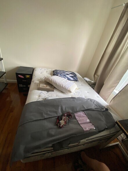 Building Photo - 26 Symphony Rd