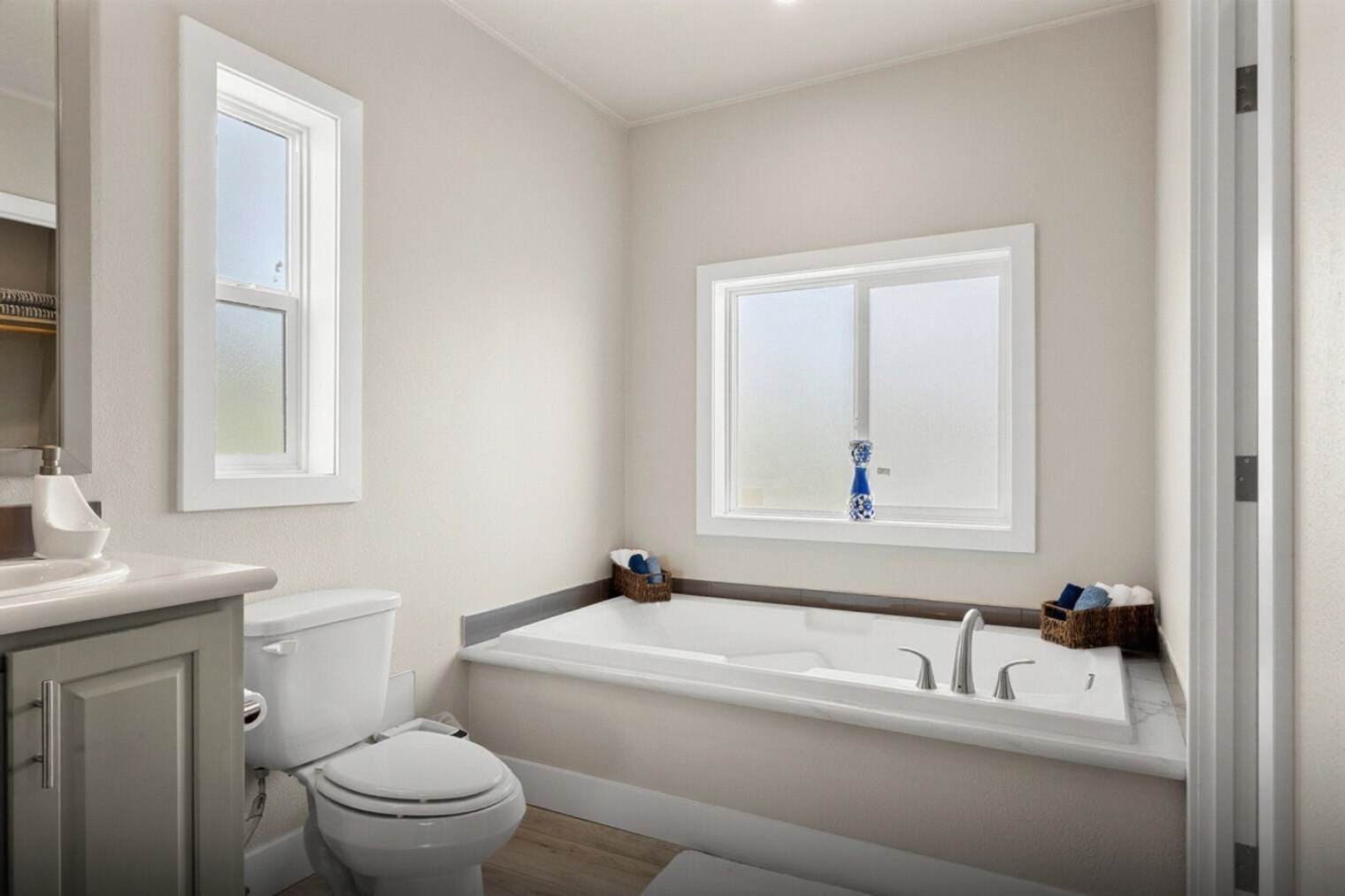 Building Photo - 421 Bluegrass Way