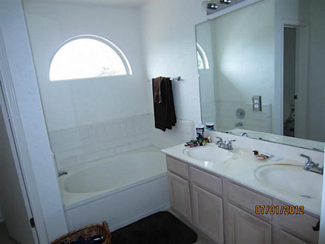 Building Photo - 810 Minturn Ln