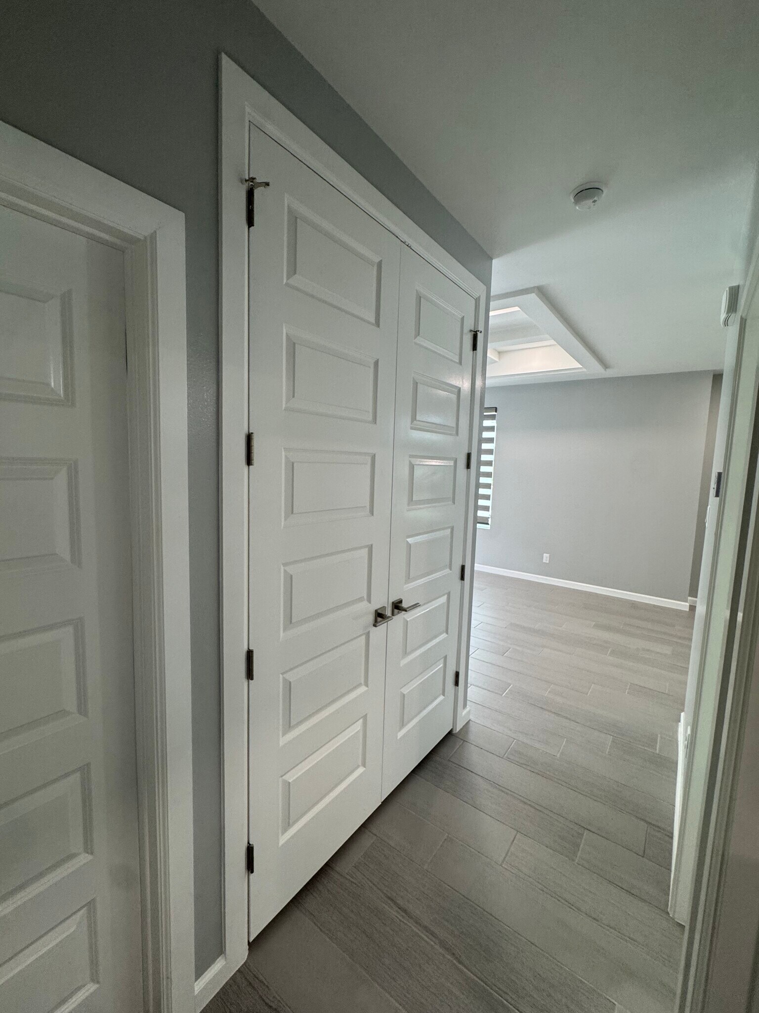 Building Photo - 1803 W Violet Dr