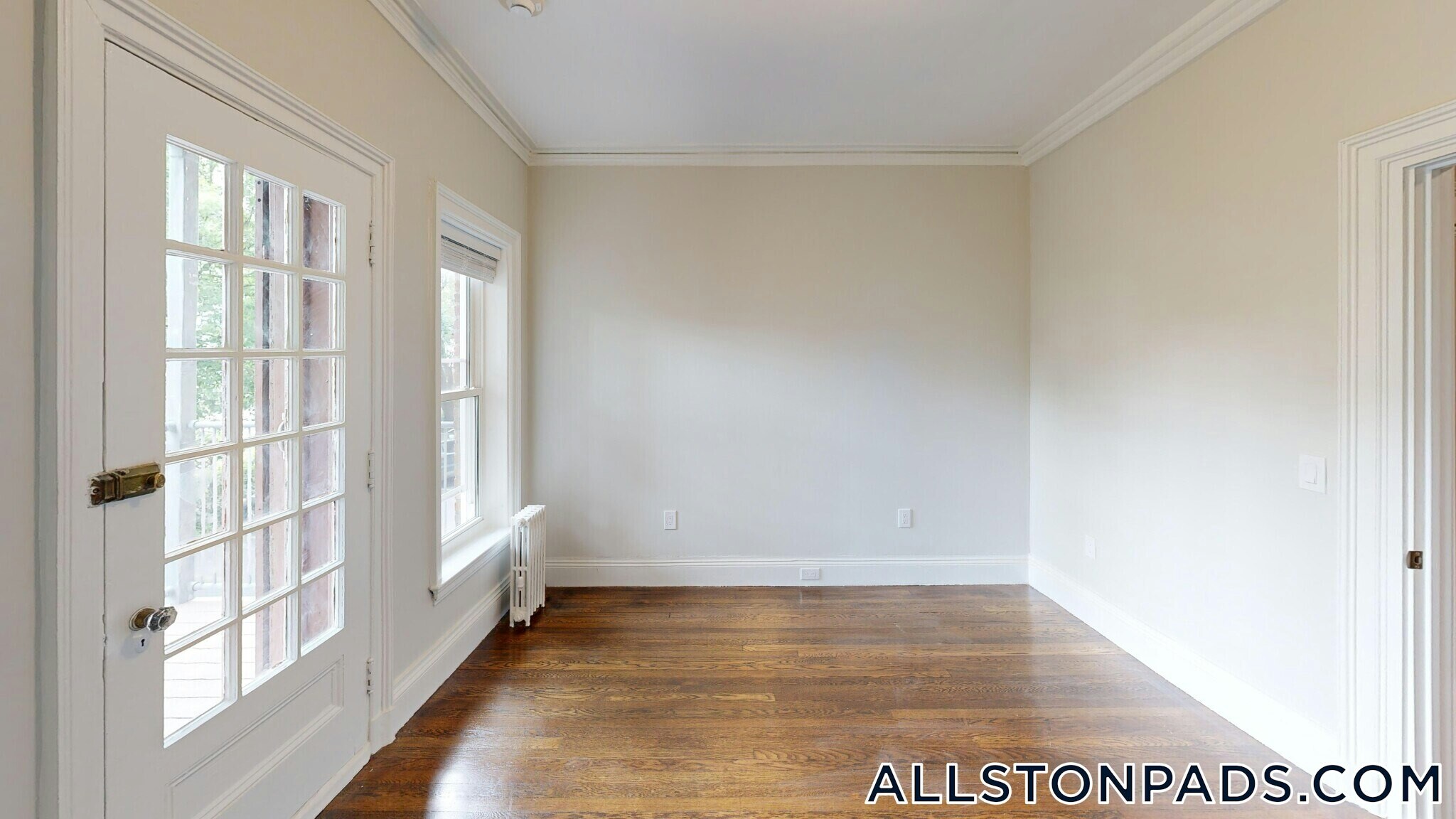 Building Photo - 6 Radcliffe Rd