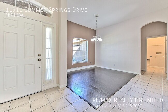 Building Photo - 11911 Summer Springs Dr