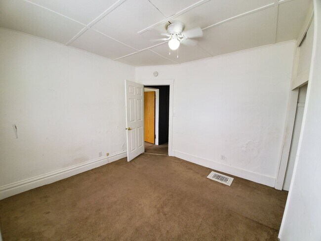 Building Photo - 2512 Walnut St