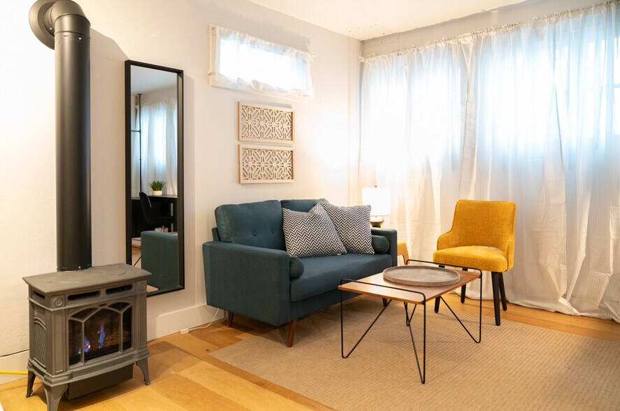 Living area - 1285 62nd St