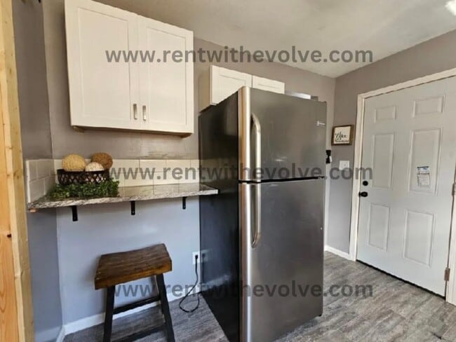 Building Photo - 1349 G. Ave., New Castle, IN