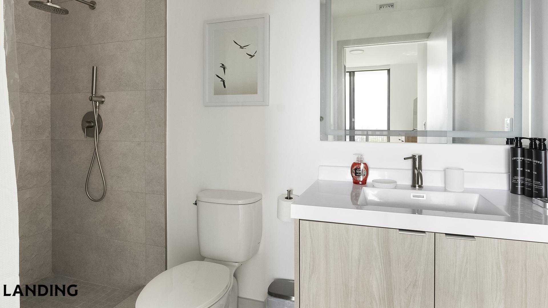 Building Photo - 1155 NE 126th St