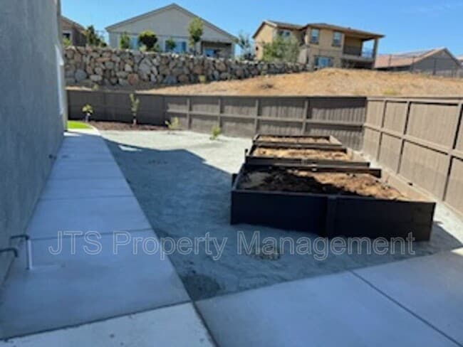 Building Photo - 3349 Hedgerow Ct