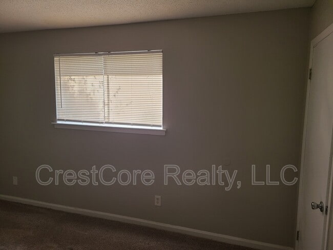 Building Photo - 5545 Apple Blossom Dr