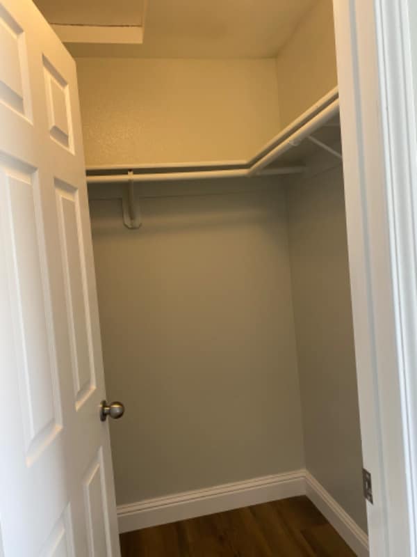 Building Photo - 8267 Moorhaven Way