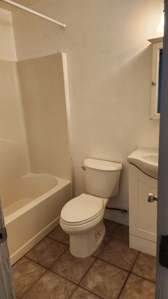 Building Photo - 803 Indian River Dr