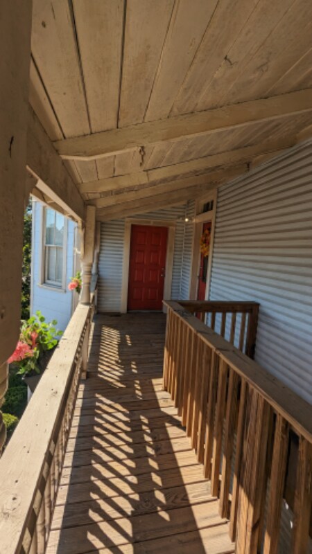 Building Photo - 208 S Trammell St