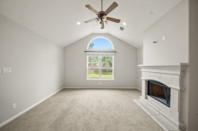 Building Photo - 24430 Silverton Valley Ln