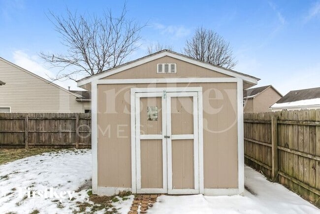 Building Photo - 8129 Red Barn Ct