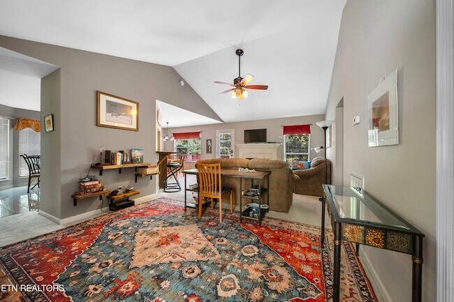 Building Photo - 10160 Highgate Cir