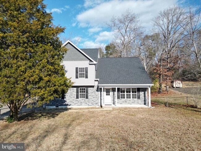 Building Photo - 40750 King Dr