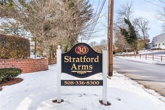 Building Photo - 30 Argyle Ave