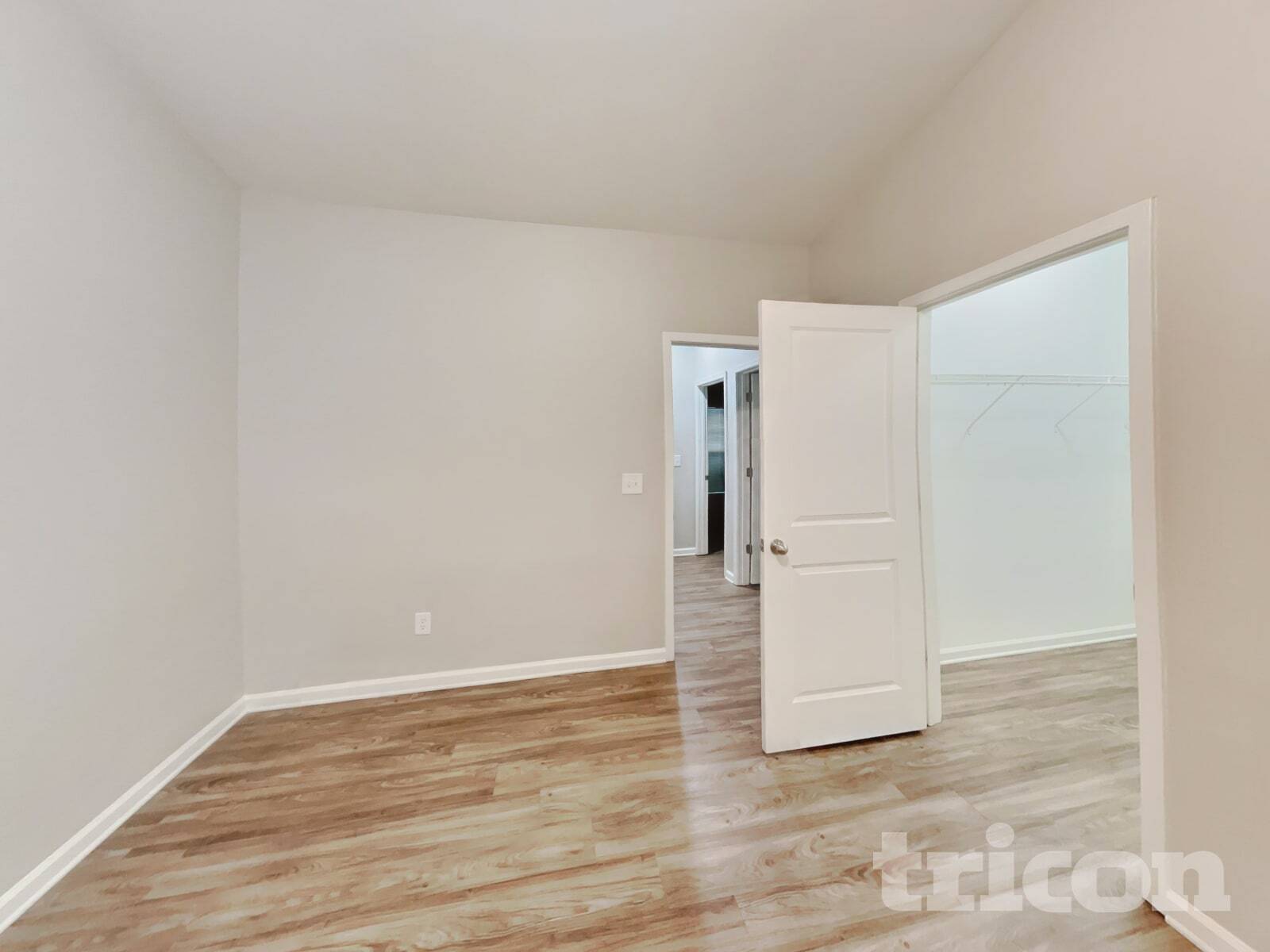 Building Photo - 246 Viking Ln