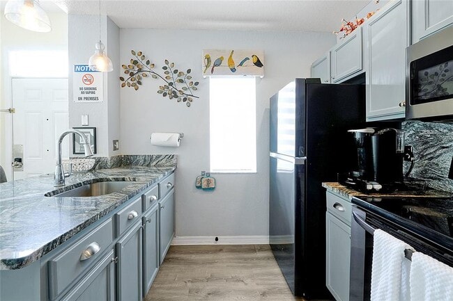 Building Photo - 2618 Lodi Cir