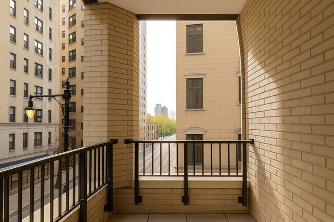 Building Photo - 2050 N Clark St