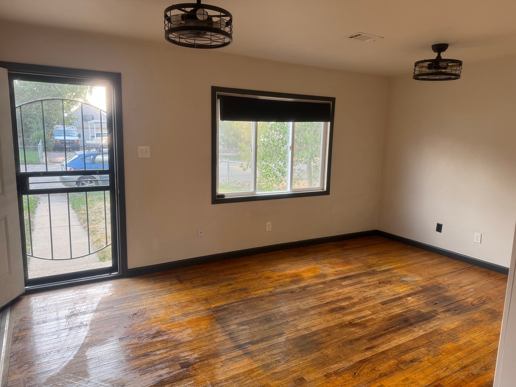 Building Photo - 5210 Ingalls St
