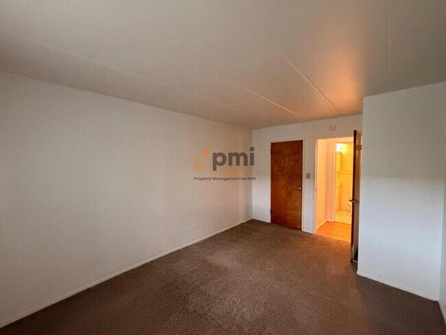 Building Photo - 111 Harrington Ave