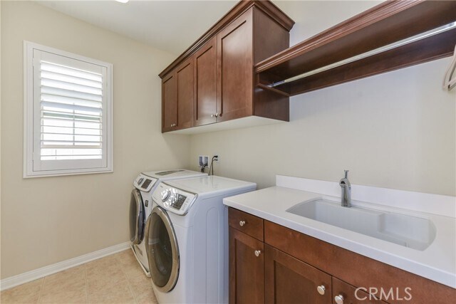 Building Photo - 67 Elmdale