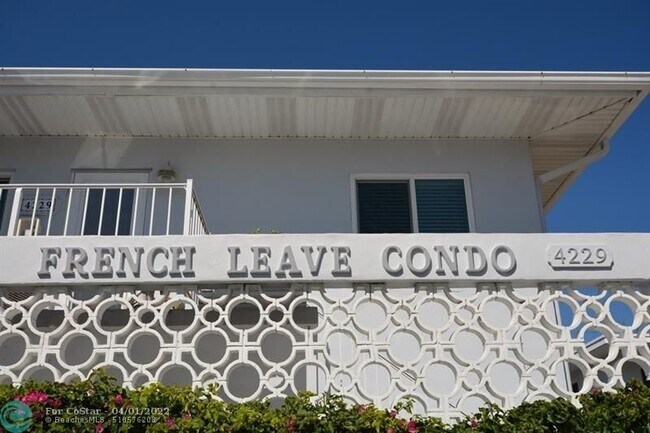 Building Photo - 4228 N Ocean Dr
