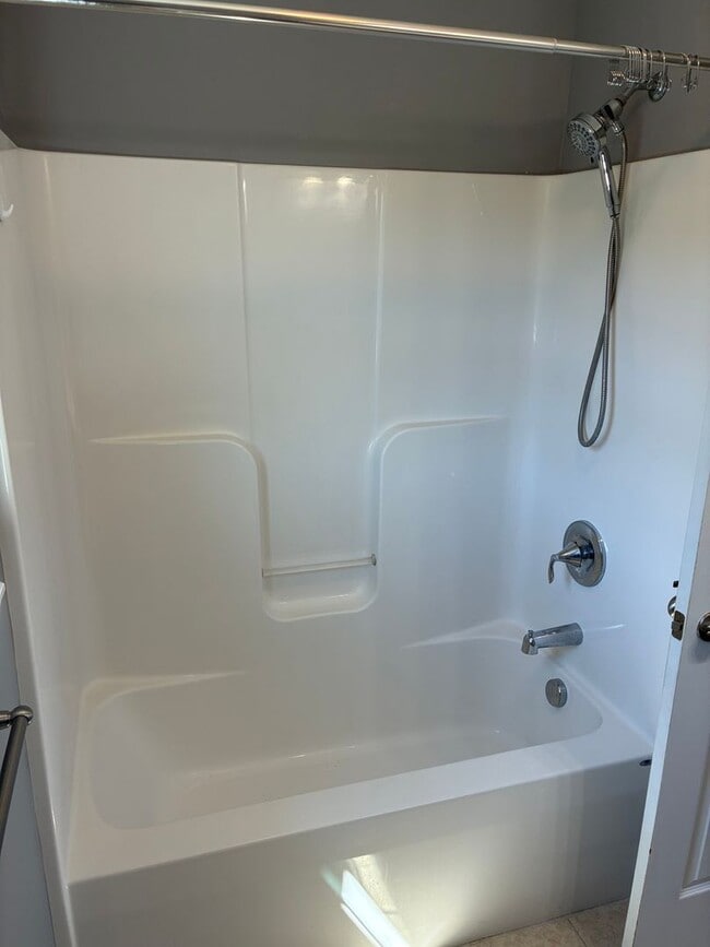 Building Photo - **ELIZABETHTOWN INDEPENDENT SCHOOL DISTRICT**