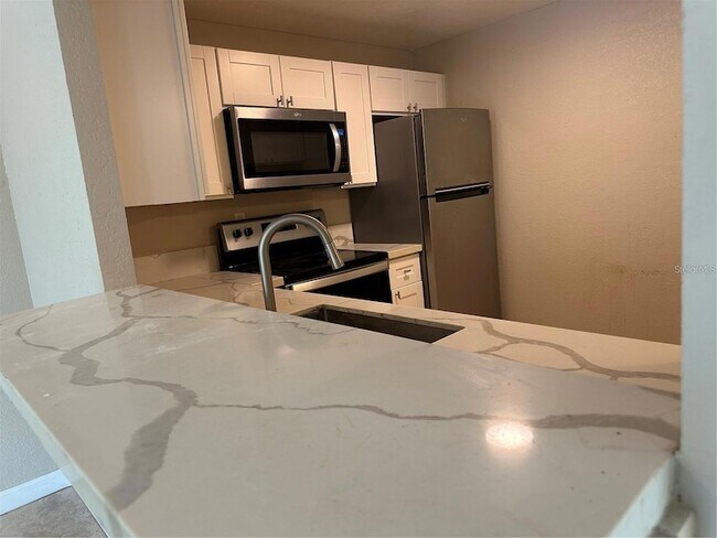 Building Photo - 2650 Coconut Bay Ln