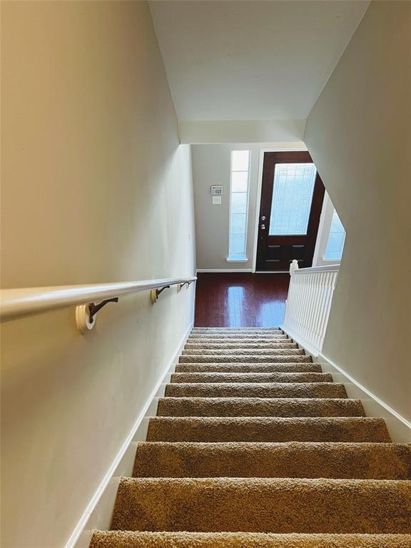 Building Photo - 7415 Hollister Ridge