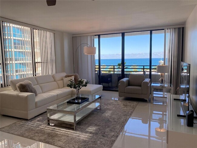 Building Photo - 3505 S Ocean Dr