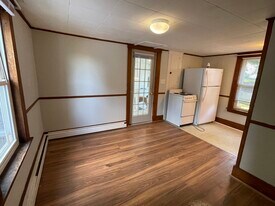 Building Photo - 135 Penobscot St